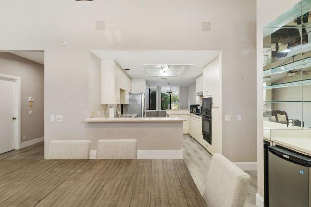 10321 Sunningdale Drive, Rancho Mirage CA: https://media.crmls.org/mediaz/08d69821-cc51-45ee-91e0-488a3c976751.jpg