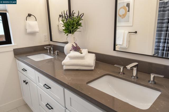 267 Valle Vista Dr, Danville CA: https://media.crmls.org/mediaz/08d6a7a0-3474-4c09-9cfd-72f8f03b83bc.jpg