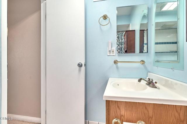 1209 Rosewood Avenue, Camarillo CA: https://media.crmls.org/mediaz/08d76397-e041-4d47-a2dd-6f885c8a2b55.jpg