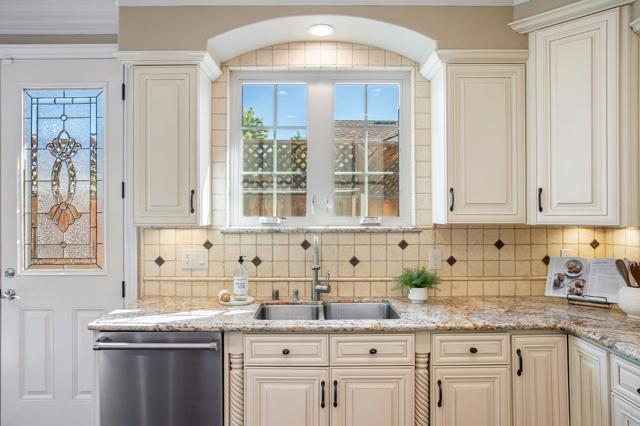265 Wilton Avenue, Palo Alto CA: https://media.crmls.org/mediaz/08d77dce-608f-4bc5-9f96-17664f671f83.jpg