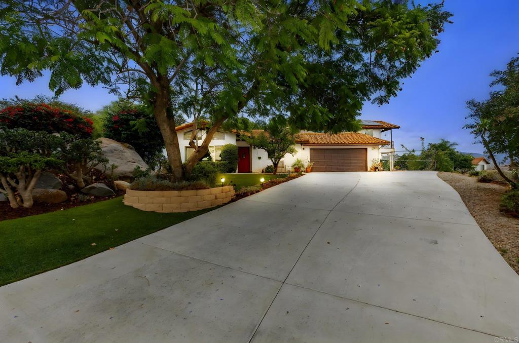 1402 Rimrock Drive
