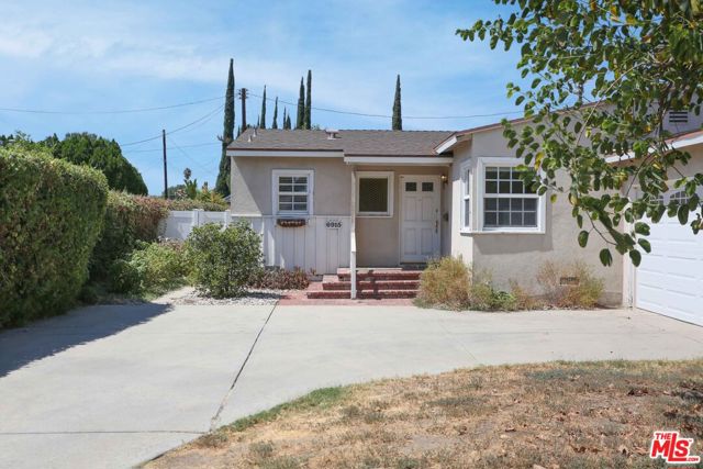 6915 Laramie Avenue photo 2