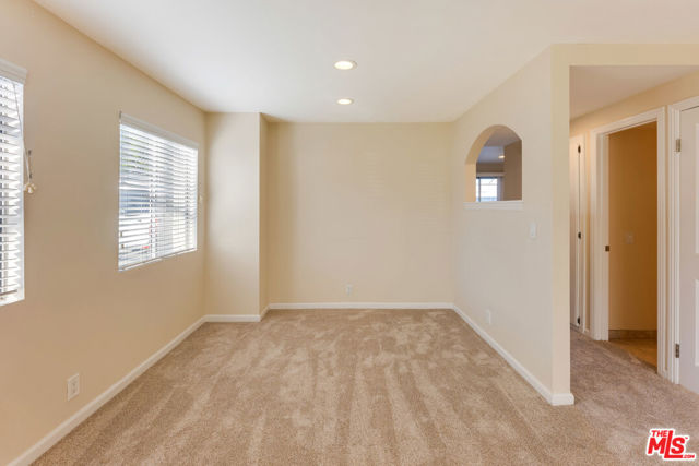 282 Green Moor Place photo 7