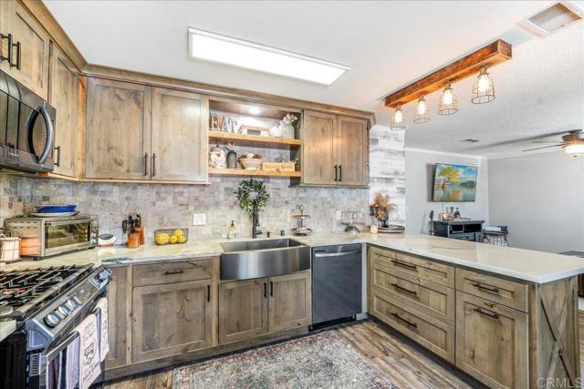 Detail Gallery Image 12 of 30 For 10212 Swanton Dr, Santee,  CA 92071 - 4 Beds | 2 Baths