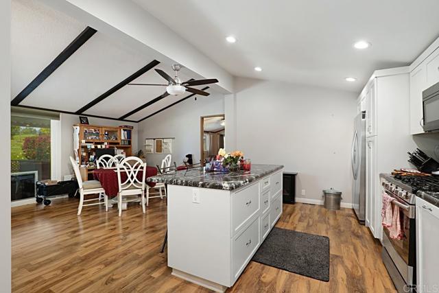18218 Paradise Mountain Rd Spc 81, Valley Center CA: https://media.crmls.org/mediaz/08da7482-b92f-48ec-8d02-552b9d842b8e.jpg
