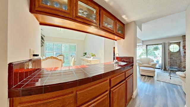 2618 Unicornio Street, Carlsbad CA: https://media.crmls.org/mediaz/08dac44d-f001-4a4f-a172-3a9bfa011346.jpg
