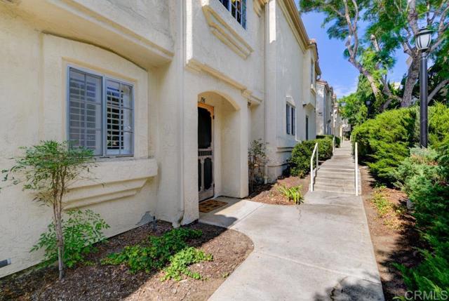 Detail Gallery Image 1 of 1 For 740 Breeze Hill Rd #196,  Vista,  CA 92081 - 2 Beds | 2/1 Baths