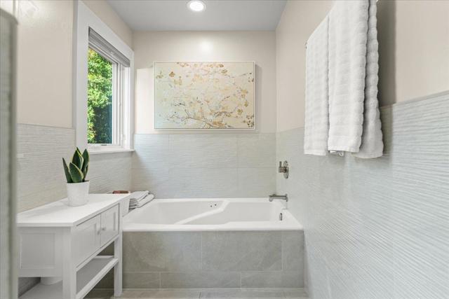 117 Moore Creek Road, Santa Cruz CA: https://media.crmls.org/mediaz/08db7fd9-abb0-4e6a-a122-68e3ee7c21f7.jpg