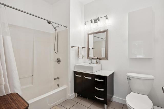 401 S Norfolk Street, San Mateo CA: https://media.crmls.org/mediaz/08dbcbd4-e5c9-43be-8e0f-a17000eb90fc.jpg