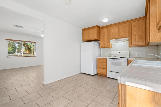 Detail Gallery Image 32 of 44 For 549 D St., Ramona,  CA 92065 - 6 Beds | 3 Baths