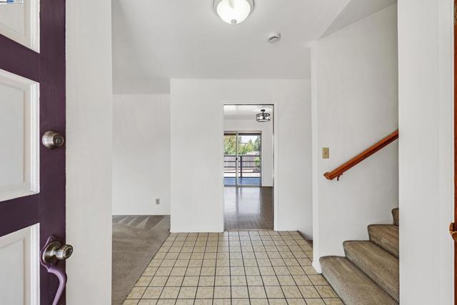 1849 Springsong Dr, San Jose CA: https://media.crmls.org/mediaz/08dc2346-e275-410a-a87a-1deb336360fa.jpg