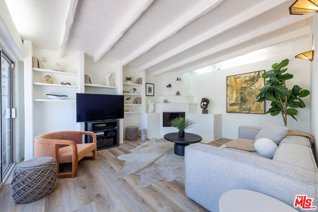 MLS #25543687 img 22