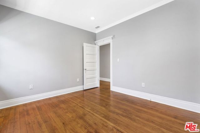 2230 W 30th Street, Los Angeles CA: https://media.crmls.org/mediaz/08dd1e05-187b-47b4-ab91-e603da9ae78d.jpg
