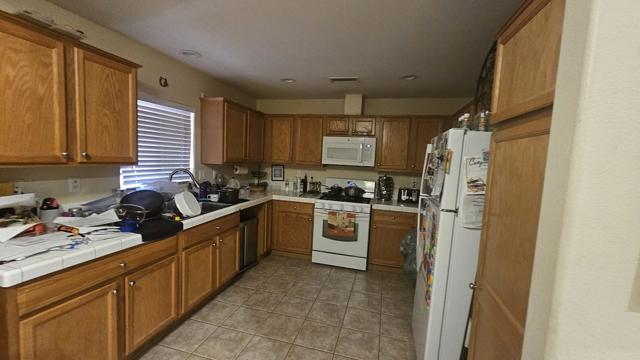 1952 Bartle Place, Thermal CA: https://media.crmls.org/mediaz/08ddaca9-aacd-4711-9eaa-79543d981f6c.jpg