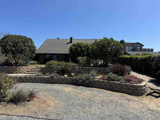 Detail Gallery Image 1 of 1 For 1335 Rainbow Ridge Lane, Encinitas,  CA 92024 - 4 Beds | 3 Baths