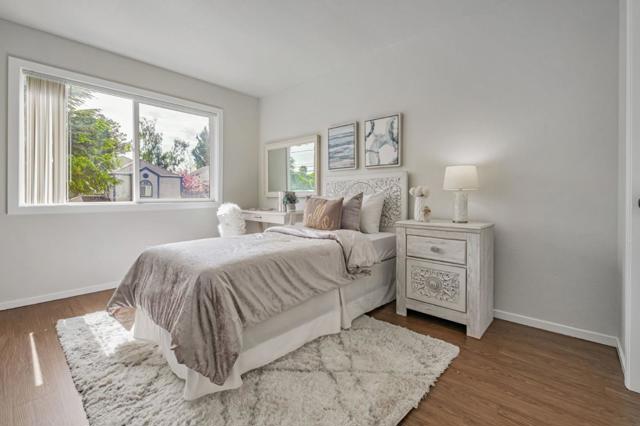 1647 Schooner Court, Santa Cruz CA: https://media.crmls.org/mediaz/08de09a5-2c39-47d0-9b93-ca14bb89b194.jpg