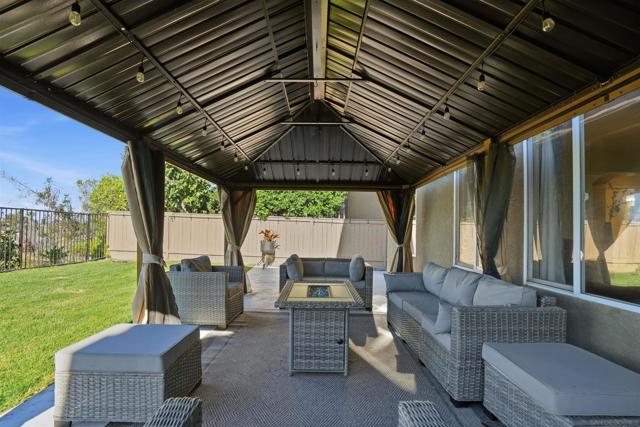 1332 Carneros Valley st, Chula Vista CA: https://media.crmls.org/mediaz/08de9230-48ac-46f7-ab86-5fe98f8fd0be.jpg