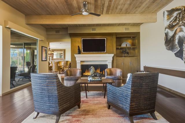 70150 Thunderbird Road, Rancho Mirage CA: https://media.crmls.org/mediaz/08df4d70-e5f8-4a1b-a195-ae9369af7be4.jpg