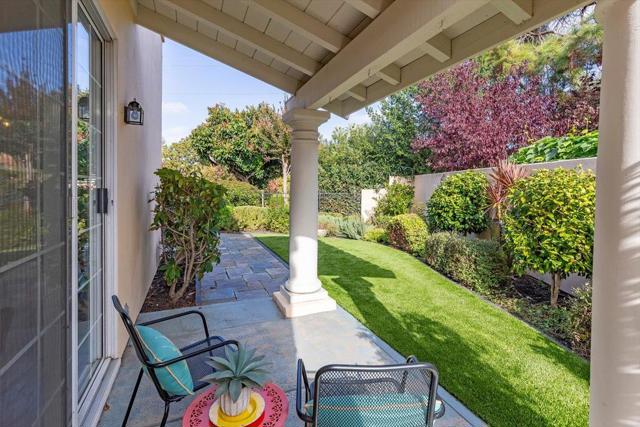 1190 Maria Privada, Mountain View CA: https://media.crmls.org/mediaz/08e0e491-c15d-4d97-ac53-d82d1cdd2b95.jpg