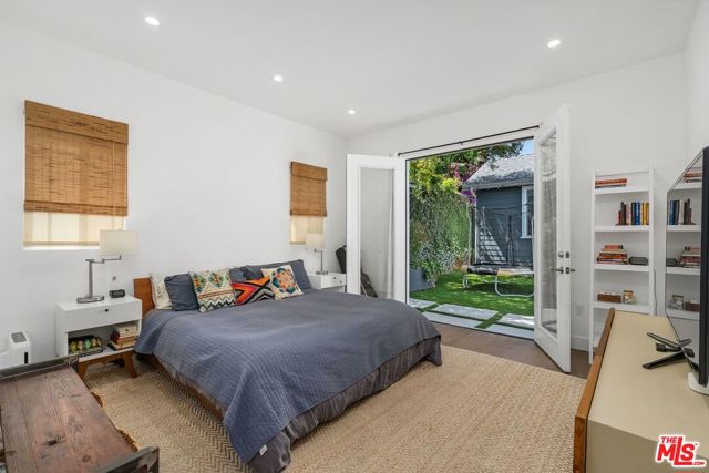 4139 Camero Avenue, Los Angeles CA: https://media.crmls.org/mediaz/08e0f6e8-121e-4098-90e6-ab87452266e6.jpg