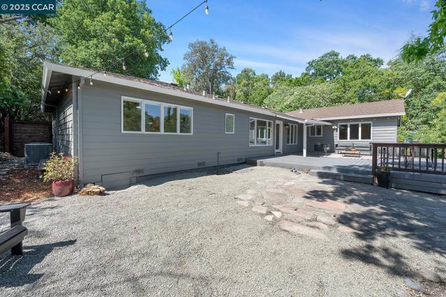 196 Miramonte Rd, Walnut Creek CA: https://media.crmls.org/mediaz/08e1080b-b921-478b-8023-a5994ed41969.jpg
