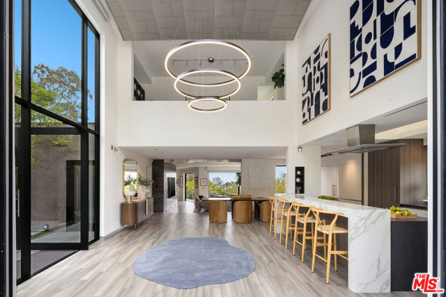 5751 Valley Oak Drive, Los Angeles CA: https://media.crmls.org/mediaz/08e136d4-23a8-4783-8839-ee4317bc1e47.jpg