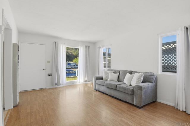 Detail Gallery Image 7 of 28 For 5566 Streamview, San Diego,  CA 92105 - 4 Beds | 1 Baths