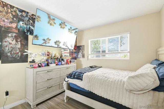 1107 S 41st St, San Diego CA: https://media.crmls.org/mediaz/08e37568-e040-4924-abd5-e213e0a0ec7a.jpg
