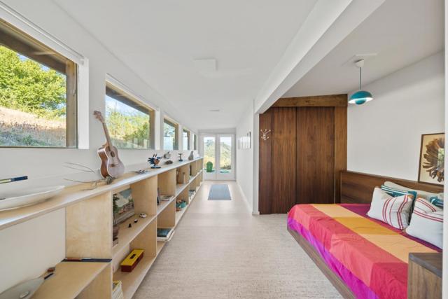 9265 Sycamore Canyon Road, Big Sur CA: https://media.crmls.org/mediaz/08e38a16-f315-4f4e-bc82-fb9938c6325b.jpg