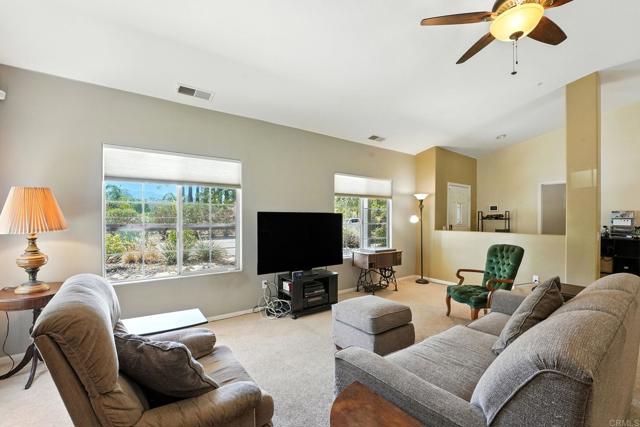 Detail Gallery Image 4 of 37 For 23502 Bassett Way, Ramona,  CA 92065 - 4 Beds | 2 Baths