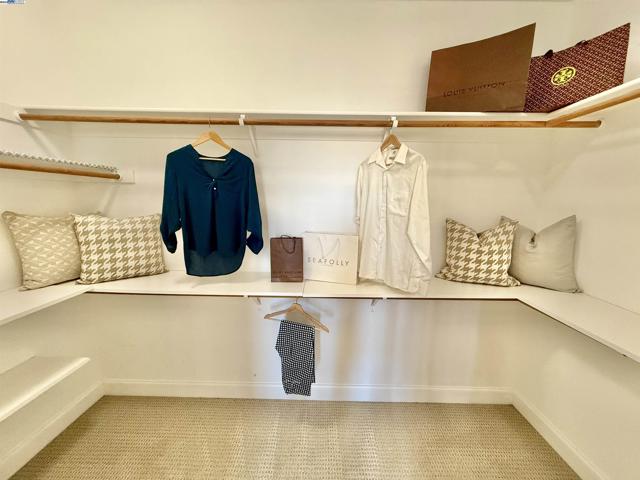 5825 Dresslar Cir, Livermore CA: https://media.crmls.org/mediaz/08e40b1c-c890-47ac-8832-90ba20ba46a3.jpg
