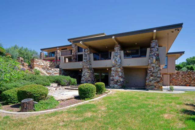 20753 Scenic Vista Drive, San Jose CA: https://media.crmls.org/mediaz/08e42a5f-e833-435d-bdbd-64a1e345d0d0.jpg