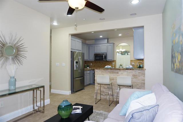 7950 English Oak Circle, Gilroy CA: https://media.crmls.org/mediaz/08e4c183-0212-4ef4-890f-4cf8a50202b1.jpg