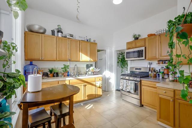 627 S 3rd Street, San Jose CA: https://media.crmls.org/mediaz/08e4c2c1-081c-479f-a7eb-19f9dc2eb6aa.jpg