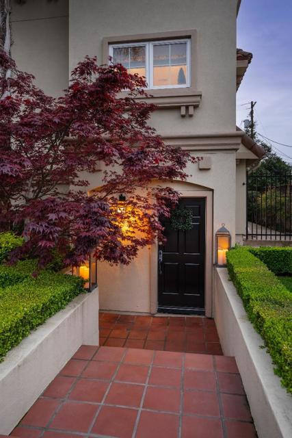 Image 30 of 35 For 1137 Paloma Avenue A