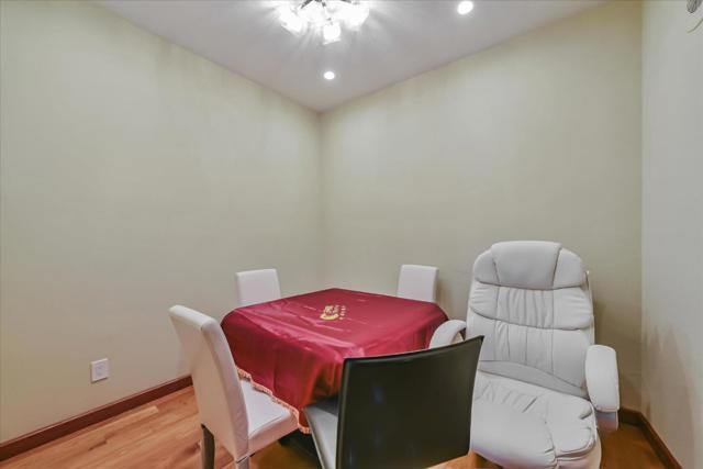 Image 22 of 81 For 15345 Bohlman Road