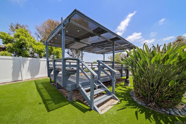 3923 San Pablo Avenue, Oceanside CA: https://media.crmls.org/mediaz/08e7b11b-5a57-4ea0-99df-49d4f5f389f6.jpg
