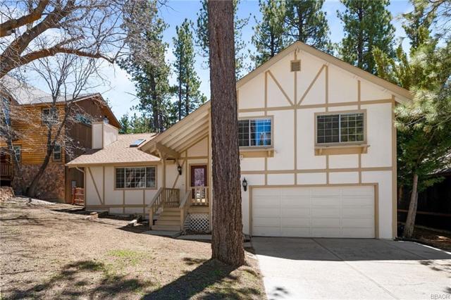 42729 Haupstrasse Drive, Big Bear CA: https://media.crmls.org/mediaz/08e8029d-dd33-44af-a4df-2d583684c507.jpg