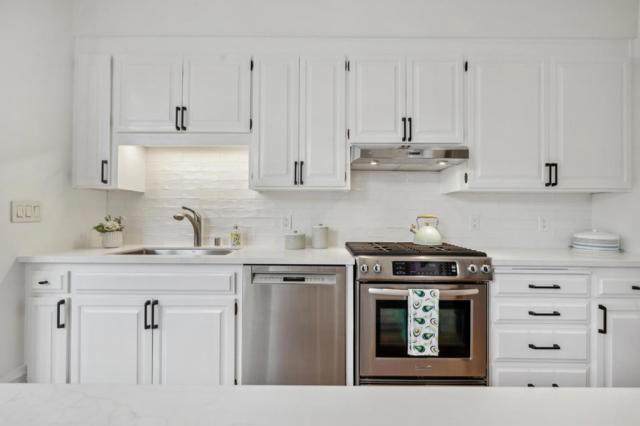 2556 Pine Street, San Francisco CA: https://media.crmls.org/mediaz/08e806c3-7da4-47eb-9000-45c73809b3ae.jpg