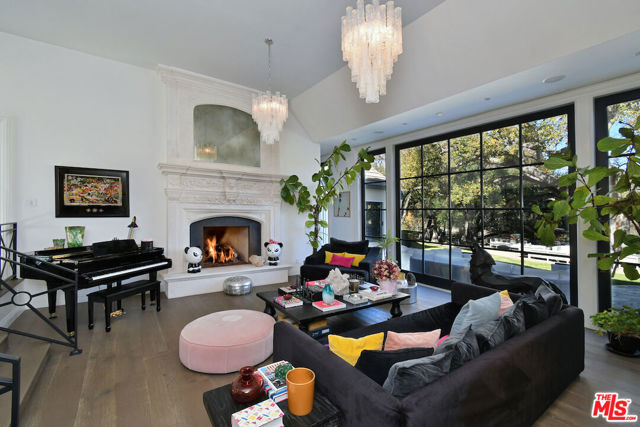 29105 Old Mill Creek, Agoura Hills CA: https://media.crmls.org/mediaz/08e90f66-2c6a-44ad-ab0a-17e8b46ad40c.jpg