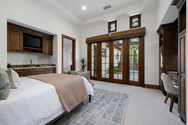 49925 Canyon View Drive, Palm Desert CA: https://media.crmls.org/mediaz/08ea7f35-1967-4be6-8596-547e0ab789ef.jpg