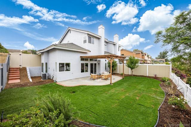17636 Azucar Way, San Diego CA: https://media.crmls.org/mediaz/08eaf0bf-dca9-4c39-bfb4-e53dd77c0143.jpg