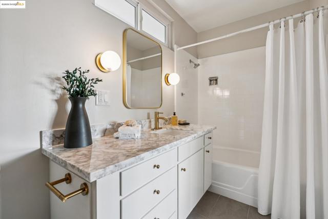 63 Eureka Ave, Kensington CA: https://media.crmls.org/mediaz/08ebdfed-af9b-432c-869e-850f043b02bf.jpg