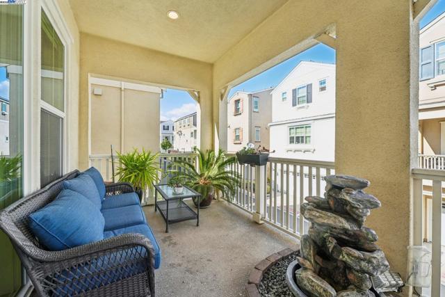 7213 Calistoga Ln, Dublin CA: https://media.crmls.org/mediaz/08ebf757-2561-4944-854b-9943d92a76d4.jpg
