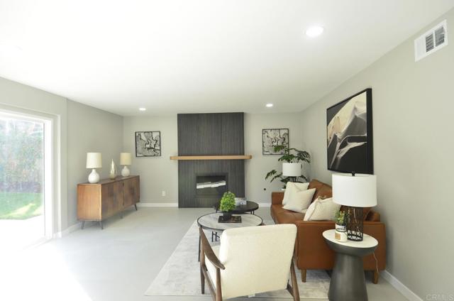 Detail Gallery Image 16 of 71 For 2755 Victoria Ave, Carlsbad,  CA 92010 - 4 Beds | 2/1 Baths