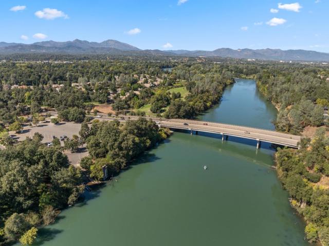 5367 Rosswood Lane, Redding CA: https://media.crmls.org/mediaz/08ec7692-3206-49da-99fc-d2c91c7a460b.jpg