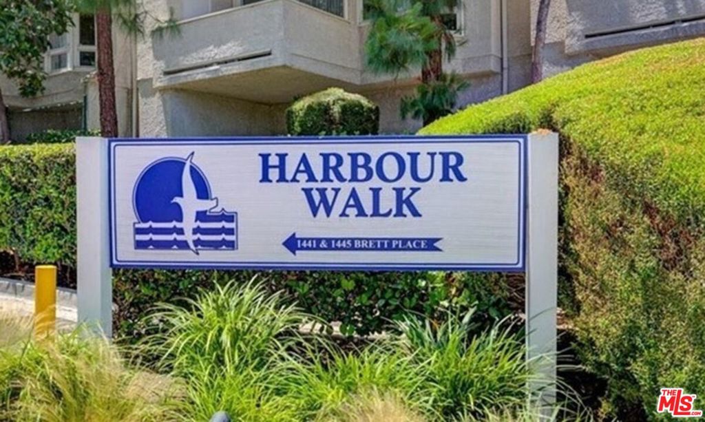 1445 Brett Place #315