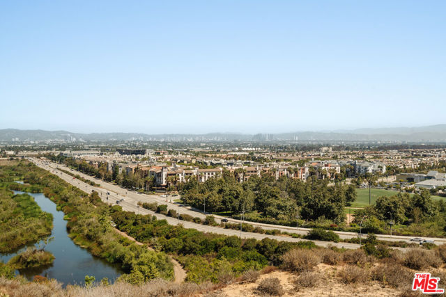 7413 Coastal View Drive, Los Angeles, California 90045, 5 Bedrooms Bedrooms, ,4 BathroomsBathrooms,Single Family Residence,For Sale,Coastal View,24430928