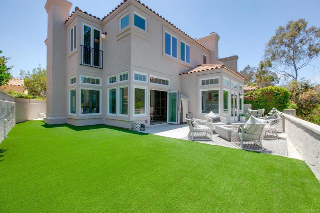 4470 Caminito Tecera, Del Mar CA: https://media.crmls.org/mediaz/08ed8ea5-a034-4198-a125-3f6bd20becc6.jpg