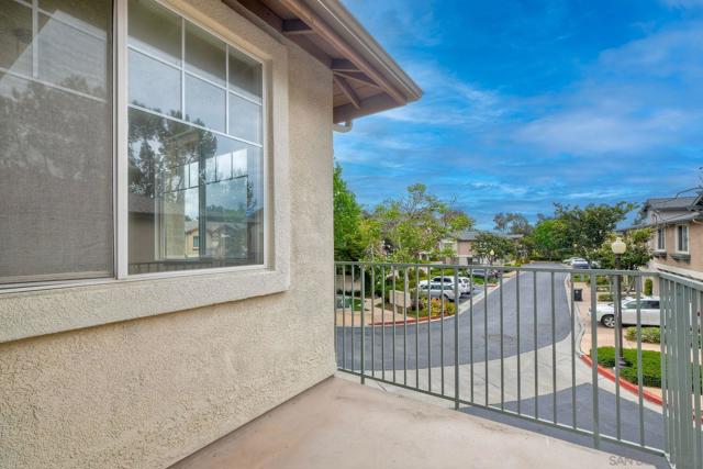 9633 West Canyon Terrace, San Diego CA: https://media.crmls.org/mediaz/08edc865-ebbf-45e3-8575-01a8ea85e0f6.jpg